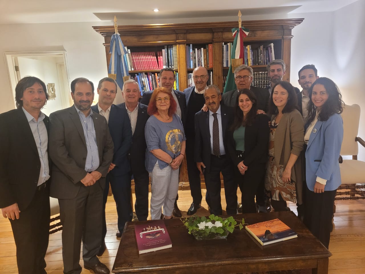 La Cancillería impulsa la integración de industrias metalúrgicas de