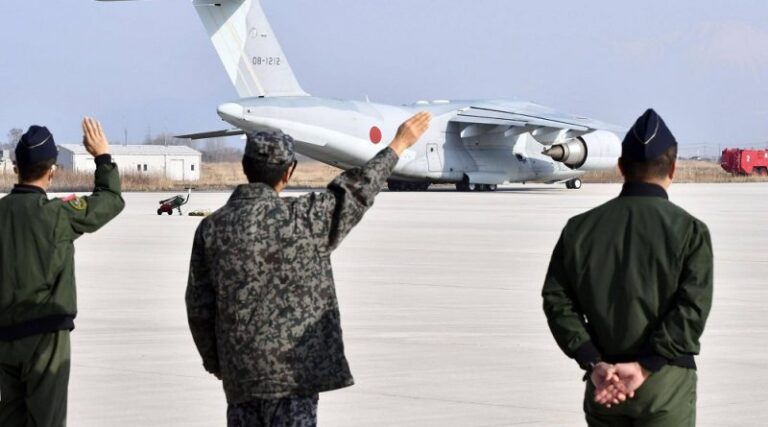 Japón optará por un plan de transporte aéreo revisado para Ucrania tras la negativa de India
