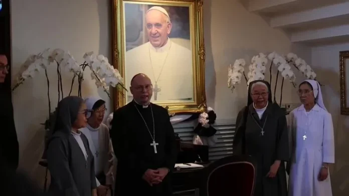 VIDEO-devotos-catolicos-tailandia-muestran--758x424