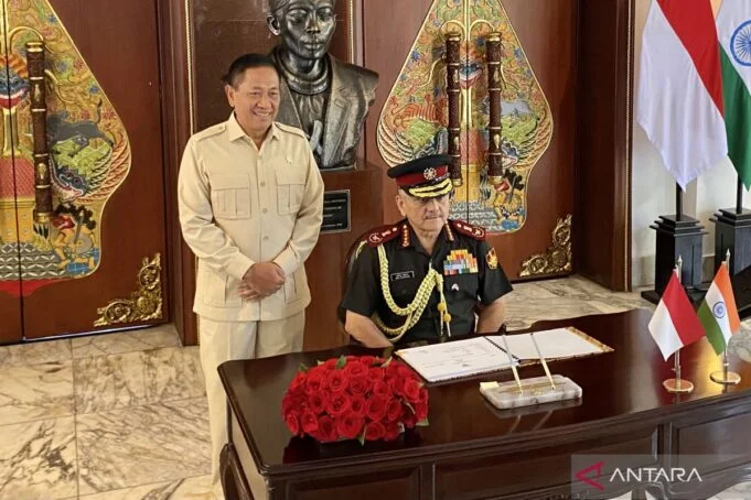 Indonesia-y-la-India-profundizan-la-cooperacion-en-defensa-durante-681x454