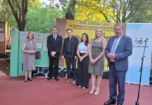 Un hecho histórico en Montecarlo: el Embajador de Alemania entrega un fragmento del Muro de Berlín y abre nuevas oportunidades laborales para la ciudad