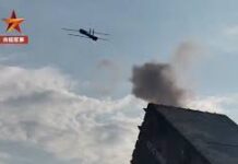 China le muestra a Occidente su enjambre de drones de combate más avanzado