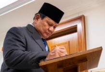 Indonesia: El Ministro de Defensa anuncia un acuerdo para comprar misiles BrahMos a la India.