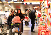 China aprueba una ley de asistencia social en su apuesta por impulsar el consumo interno