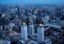 Tailandia planea reformas para impulsar el crecimiento y reducir los costes empresariales, según el borrador de la declaración del Primer Ministro