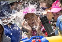 Tailandia celebra el Año Nuevo de Songkran con batallas de agua y auge de viajes