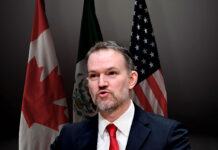 El representante de Comercio Exterior de EEUU visita India para negociar acuerdo comercial