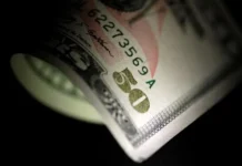 Barclays ve ganancias del ringgit de Malasia ante dólar más débil
