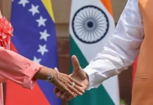 Delcy Rodríguez se reúne en India con el embajador de EE.UU. en plena apertura petrolera