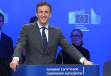 Bruselas dice que su contacto con China continúa a varios niveles