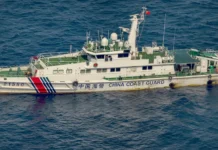 Japón expulsa barcos chinos cerca de islas disputadas