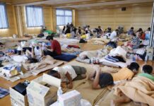 Japón enfrenta los estragos del terremoto con apagones, falta de agua y calor extremo; suben a 34 las víctimas mortales