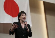 La primera ministra nipona visita la India para discutir seguridad económica y energética
