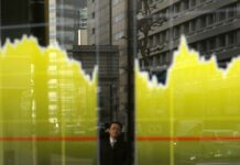 Las bolsas de valores de Japón cerraron con subidas; el Nikkei 225 ganó un 0.99%