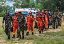 China envía expertos a Nepal para colaborar en las labores de rescate en un túnel