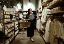 El comercio minorista se desacelera en agosto en China