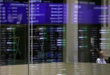Las bolsas de valores de Japón cerraron con caídas; el Nikkei 225 perdió un 0.78%